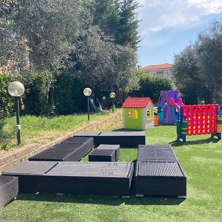 טוסקולנו מדרנו Route77 Hostel מראה חיצוני תמונה
