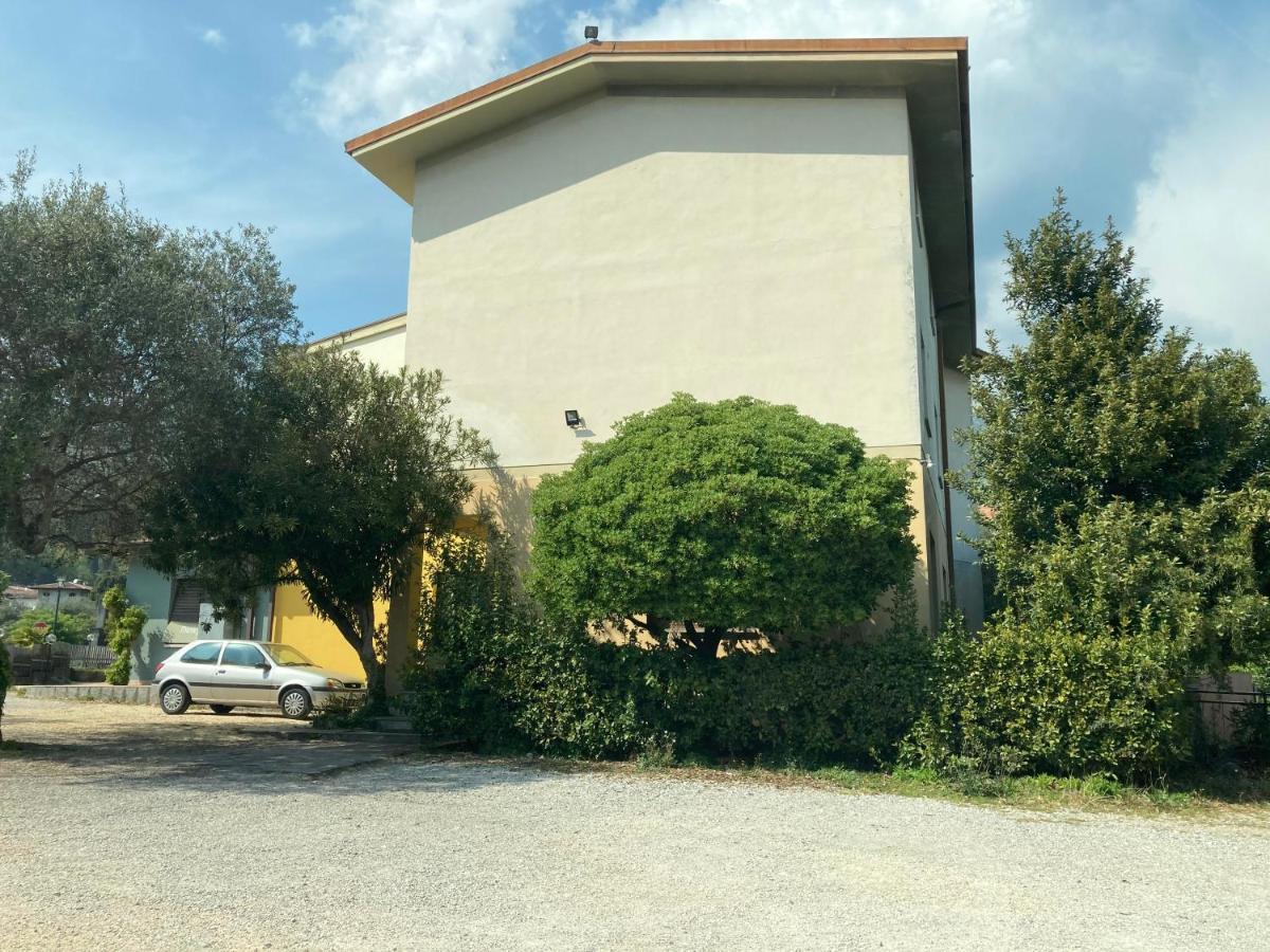 טוסקולנו מדרנו Route77 Hostel מראה חיצוני תמונה