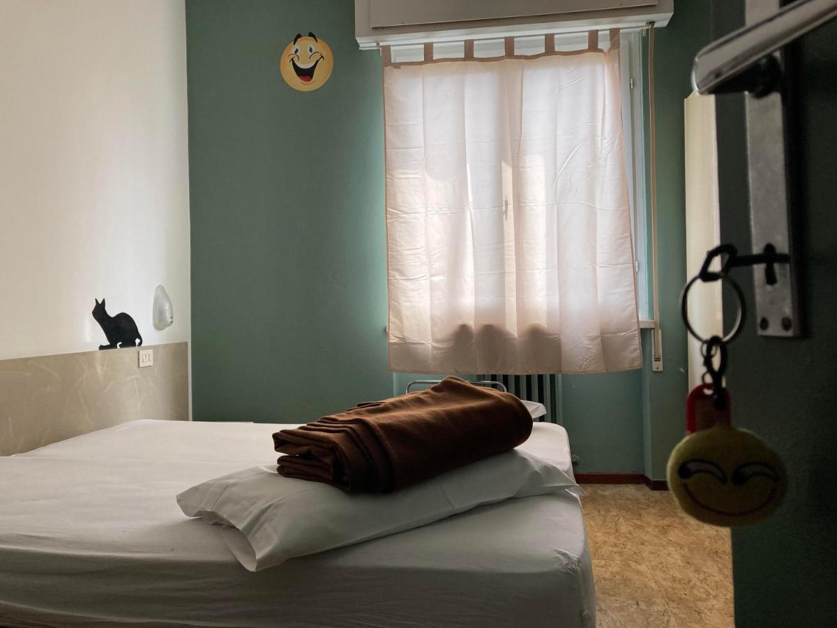 טוסקולנו מדרנו Route77 Hostel מראה חיצוני תמונה