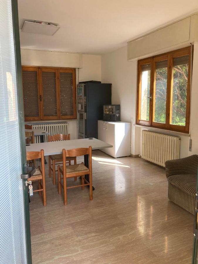 טוסקולנו מדרנו Route77 Hostel מראה חיצוני תמונה